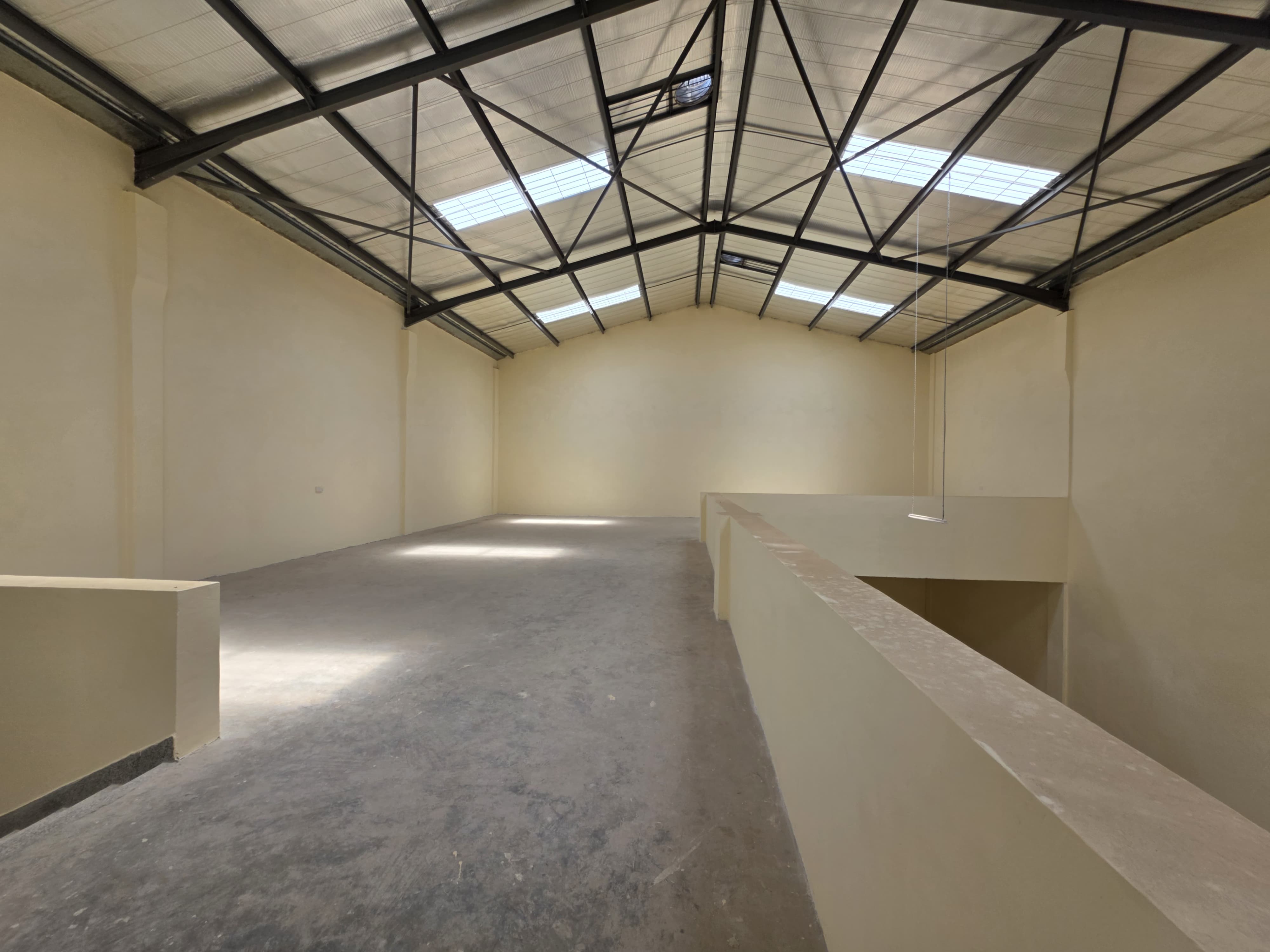 Warehouse/Godown for Rent in Babadogo