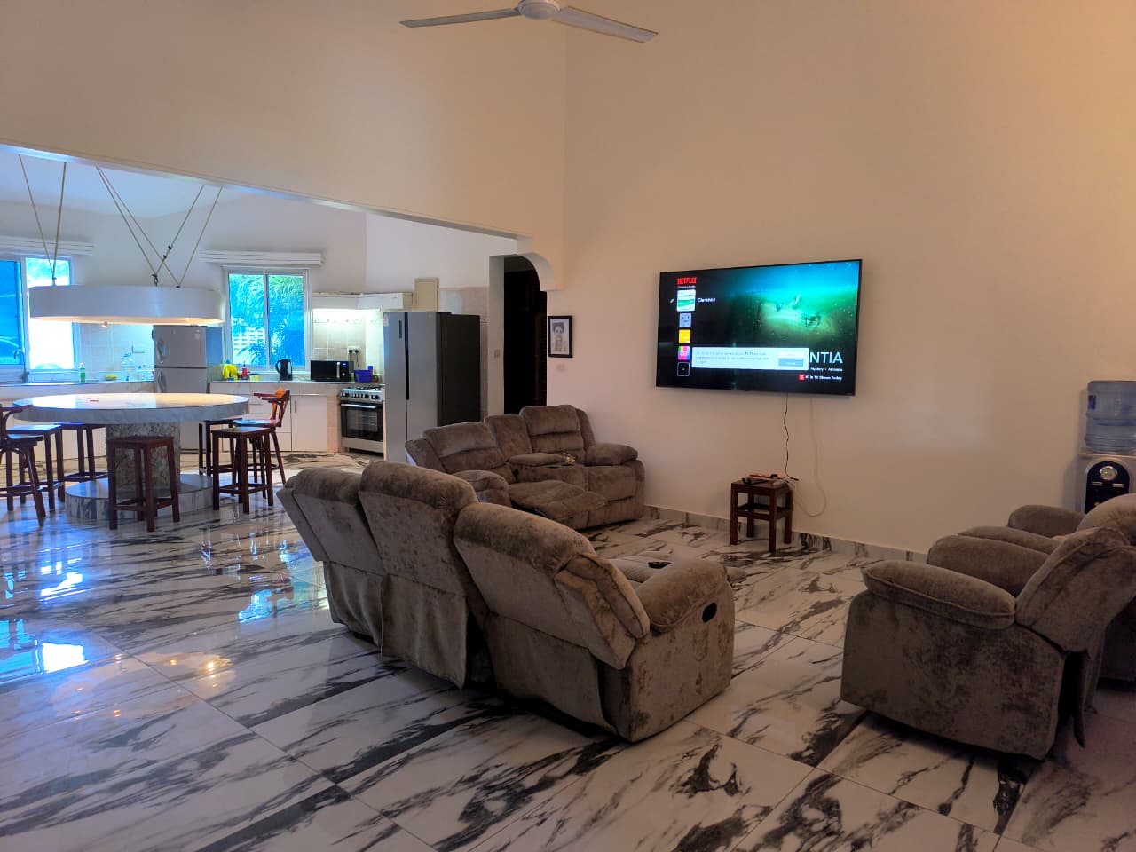 Fully Furnished 4 Bedroom Seafront Bungalow for Sale in Shanzu, Mombasa