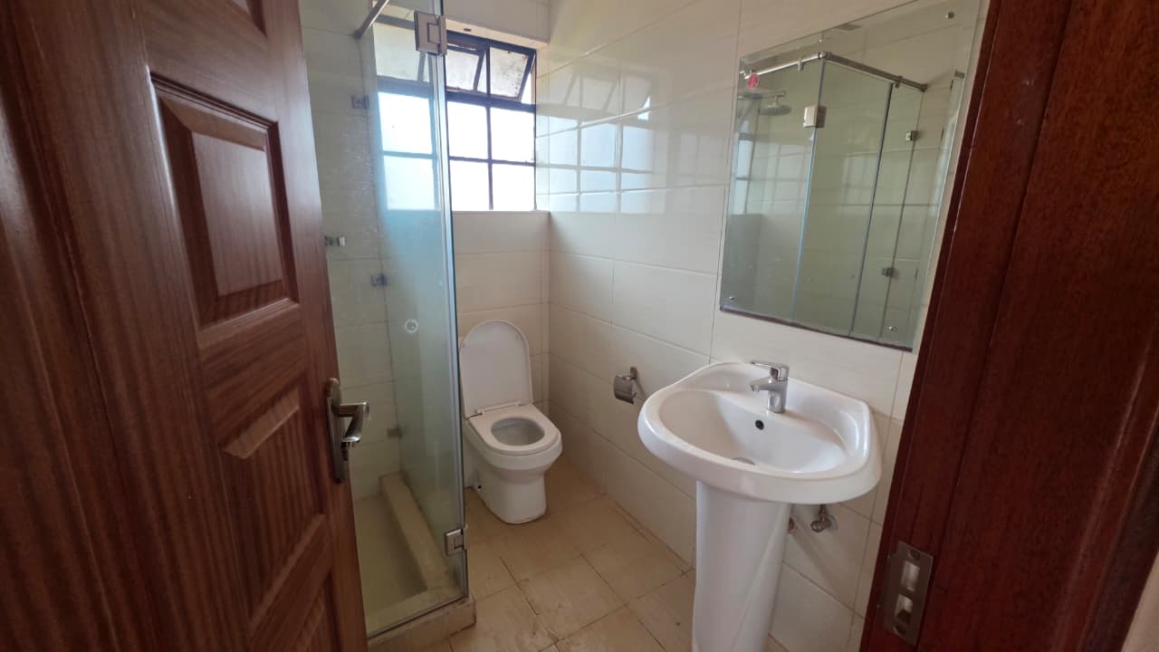 4 Bedroom with DSQ Bungalow for Sale in Redhill