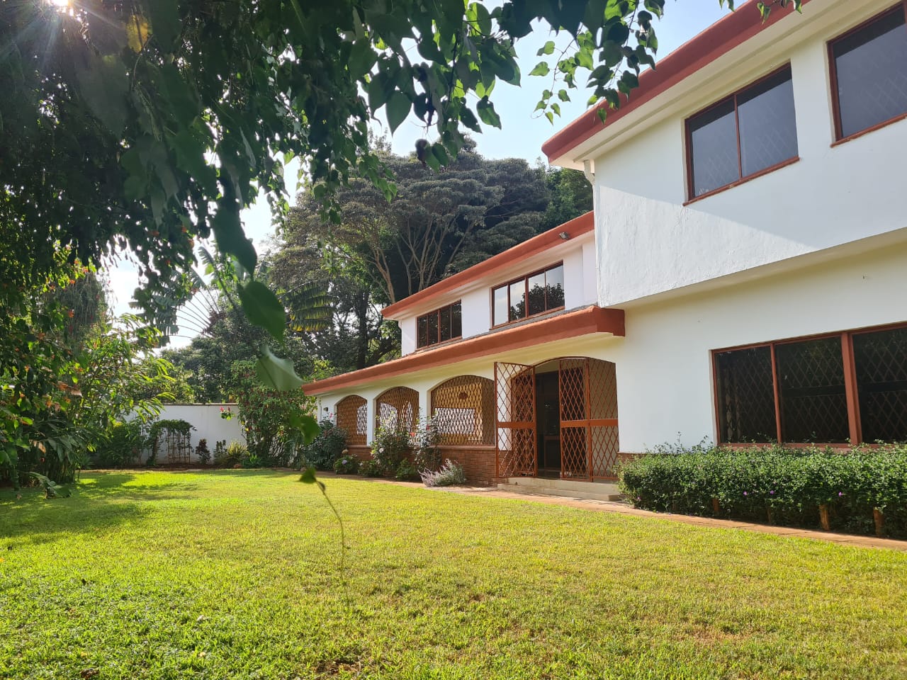 5 Bedroom House for Rent in Thigiri, Nairobi + Study | KSh 650K