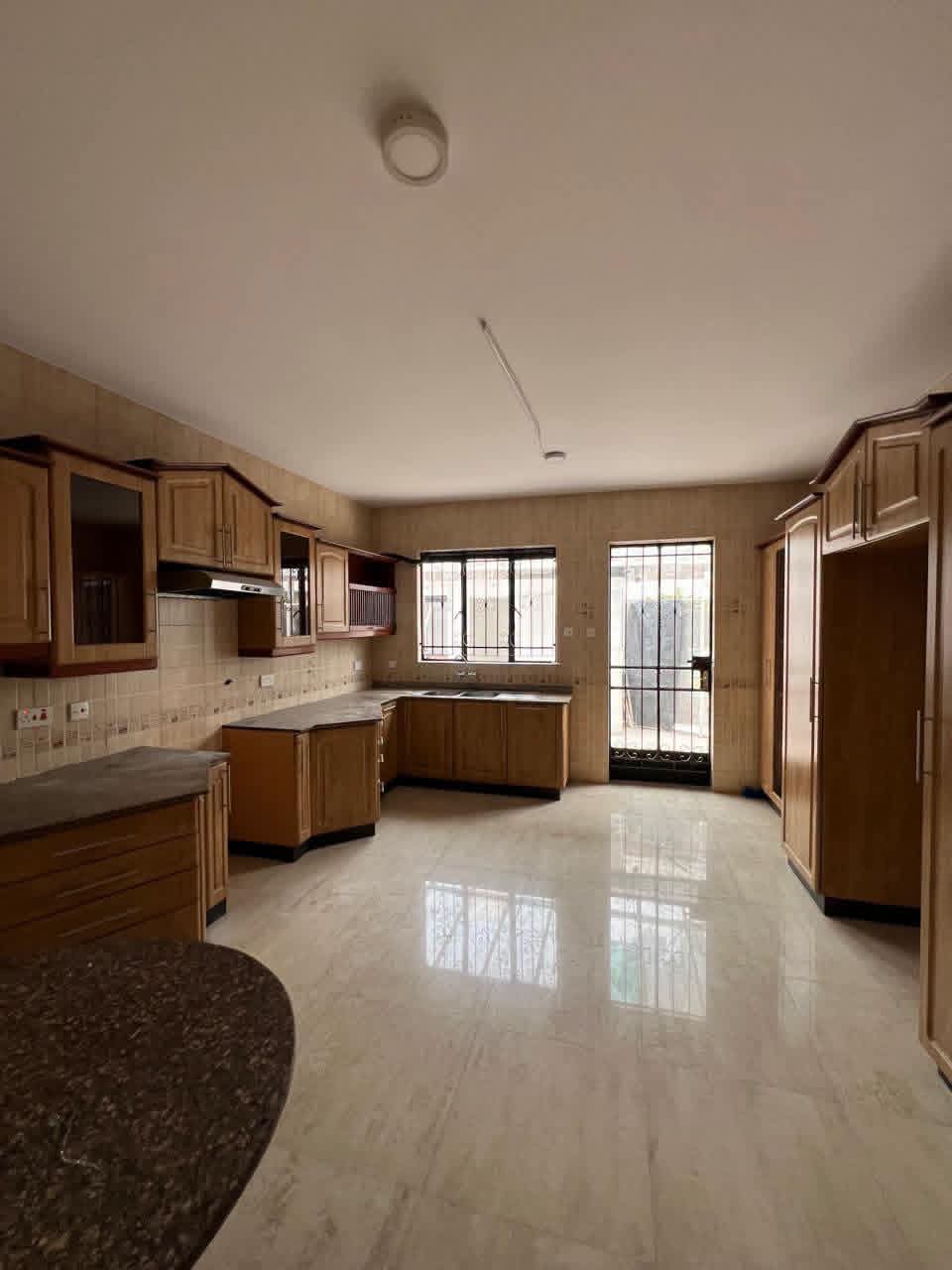 Modern 4 Bedroom Townhouse for rent in Spring Valley