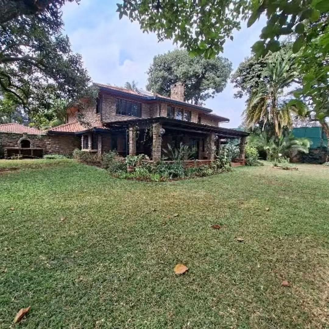 Spacious 5 Bedroom Townhouse for Rent in Runda