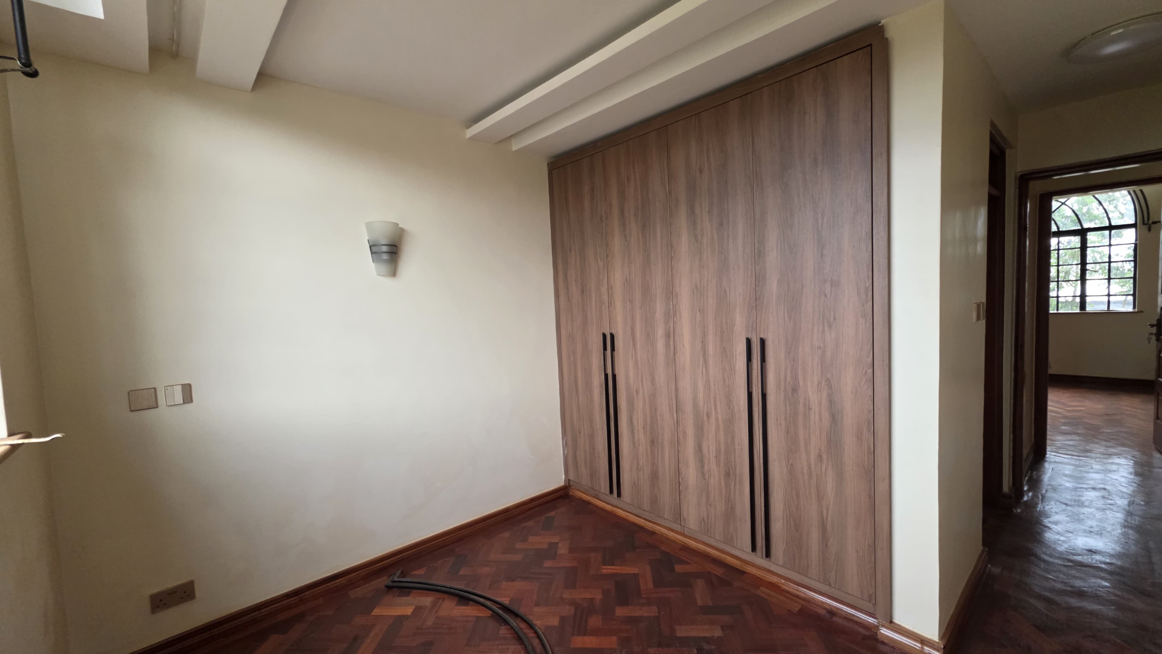 4 Bedroom with DSQ Bungalow for Sale in Redhill