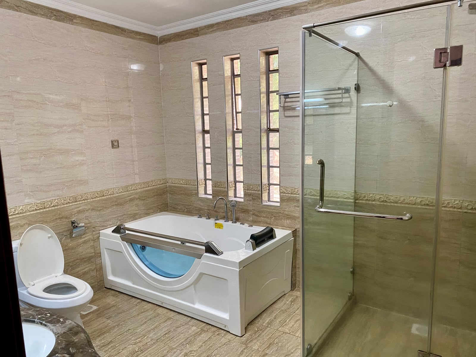 5 Bedroom Villa for Rent in Spring Valley, Nairobi