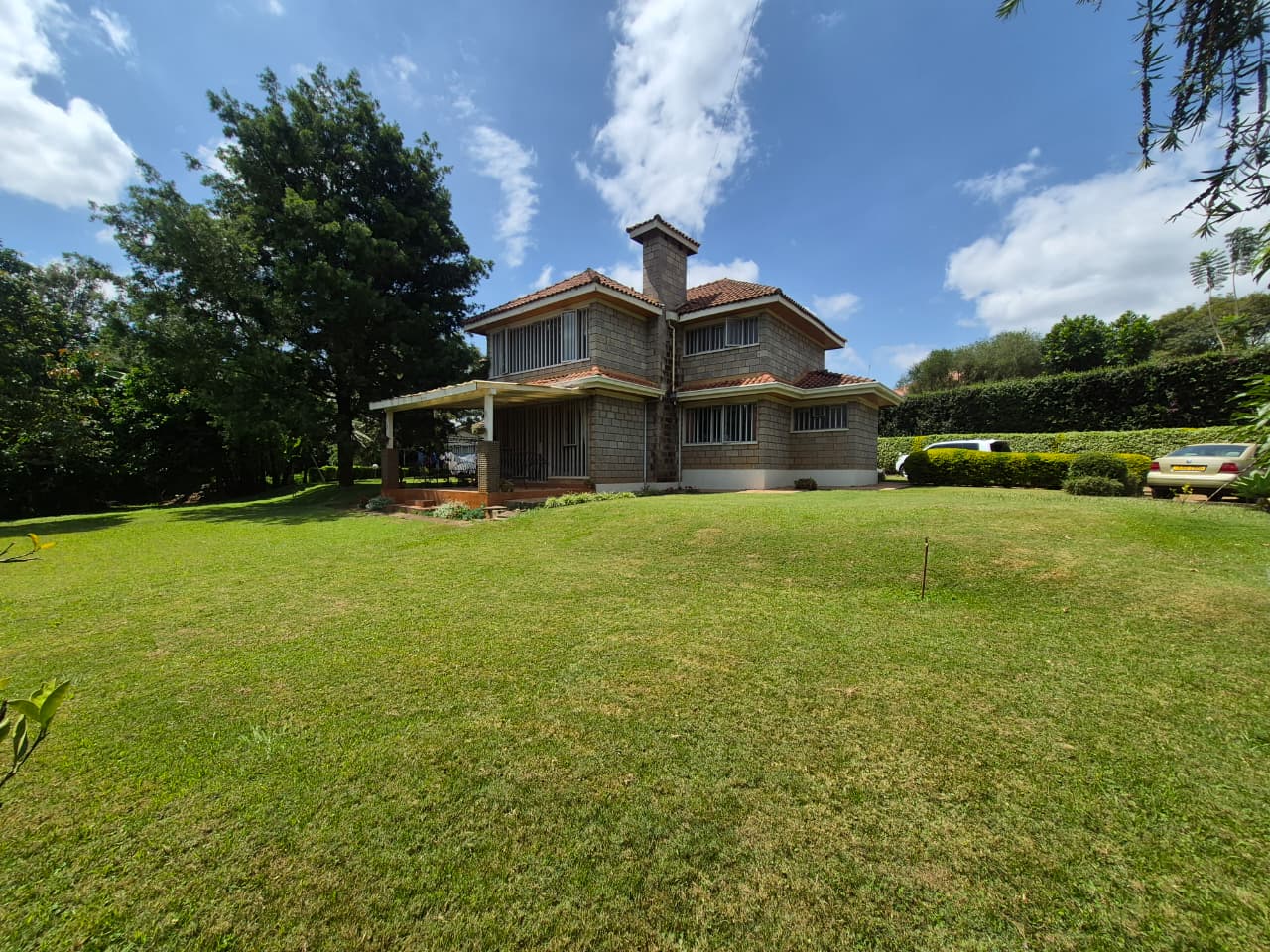 4 Bedroom Luxury Bungalow for Sale in Old Runda, Nairobi