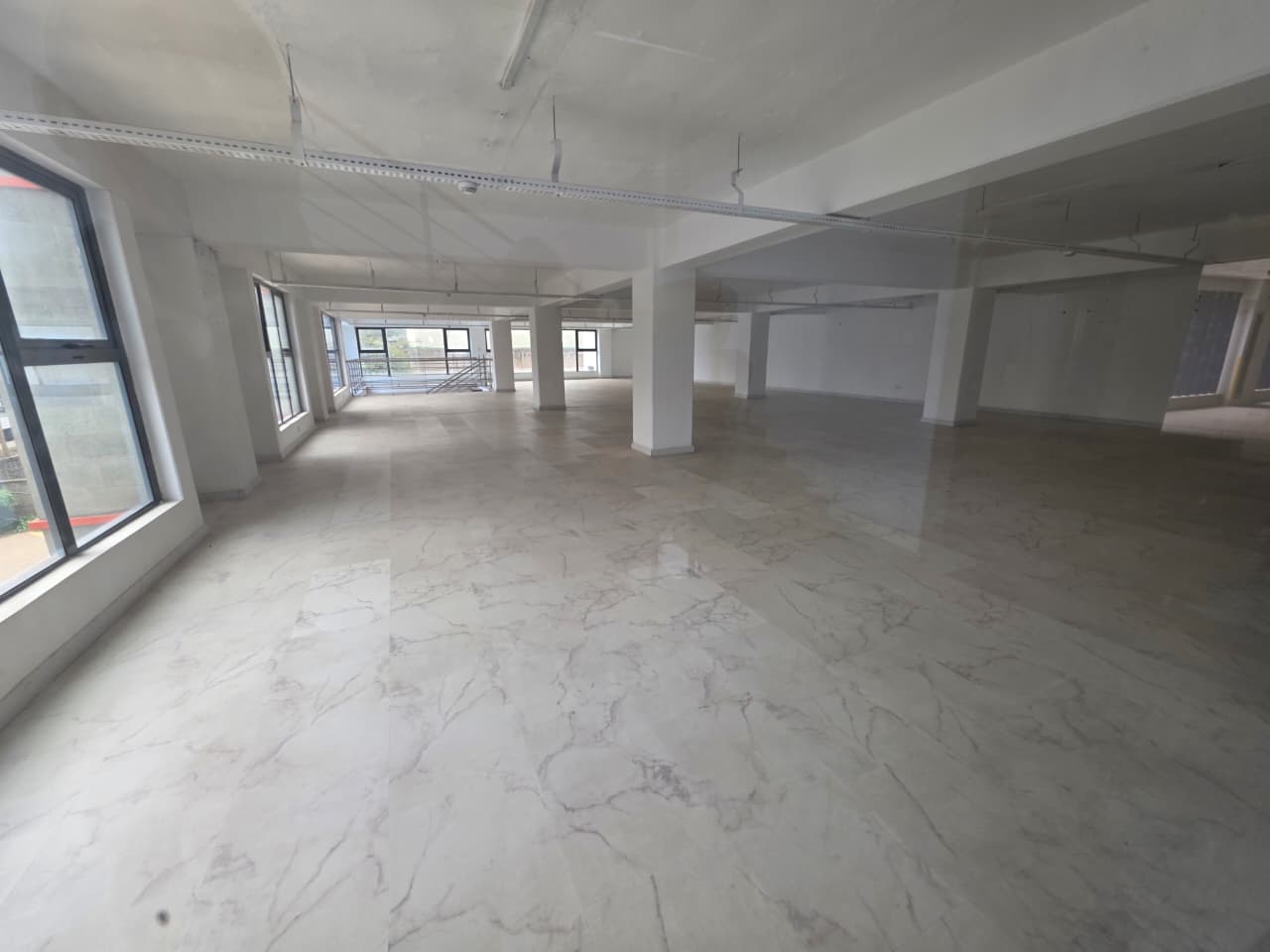 Commercial Office & Warehouse for Sale in Embakasi, Nairobi