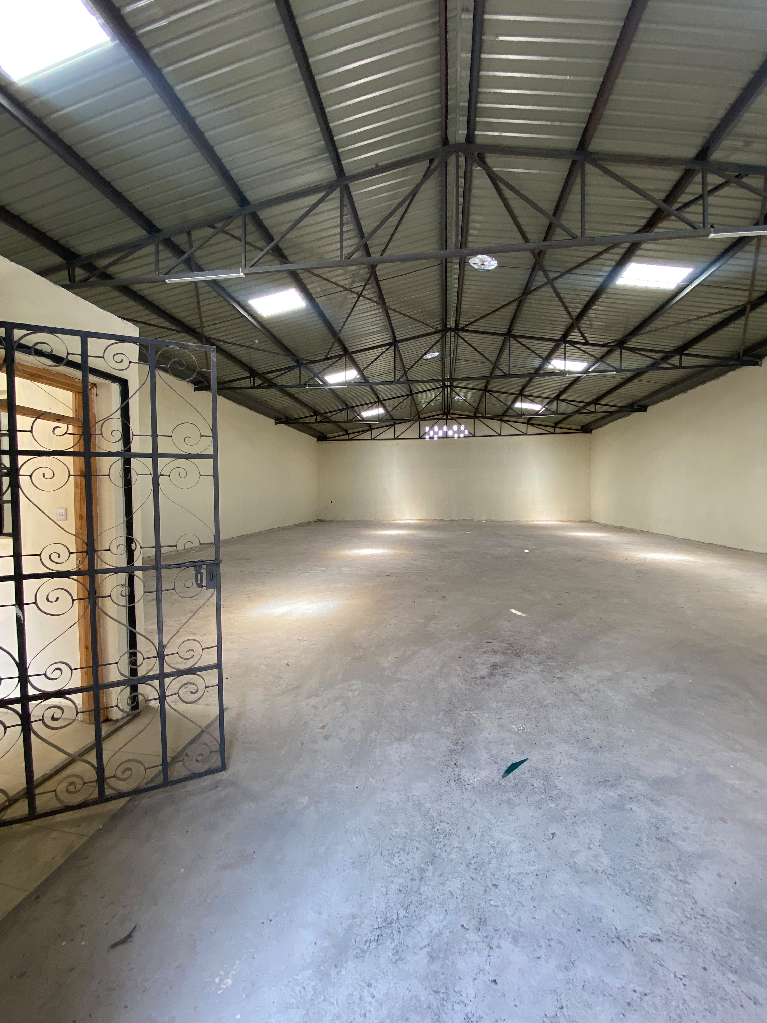 4,500 SqFt Warehouse for Rent in Athi River