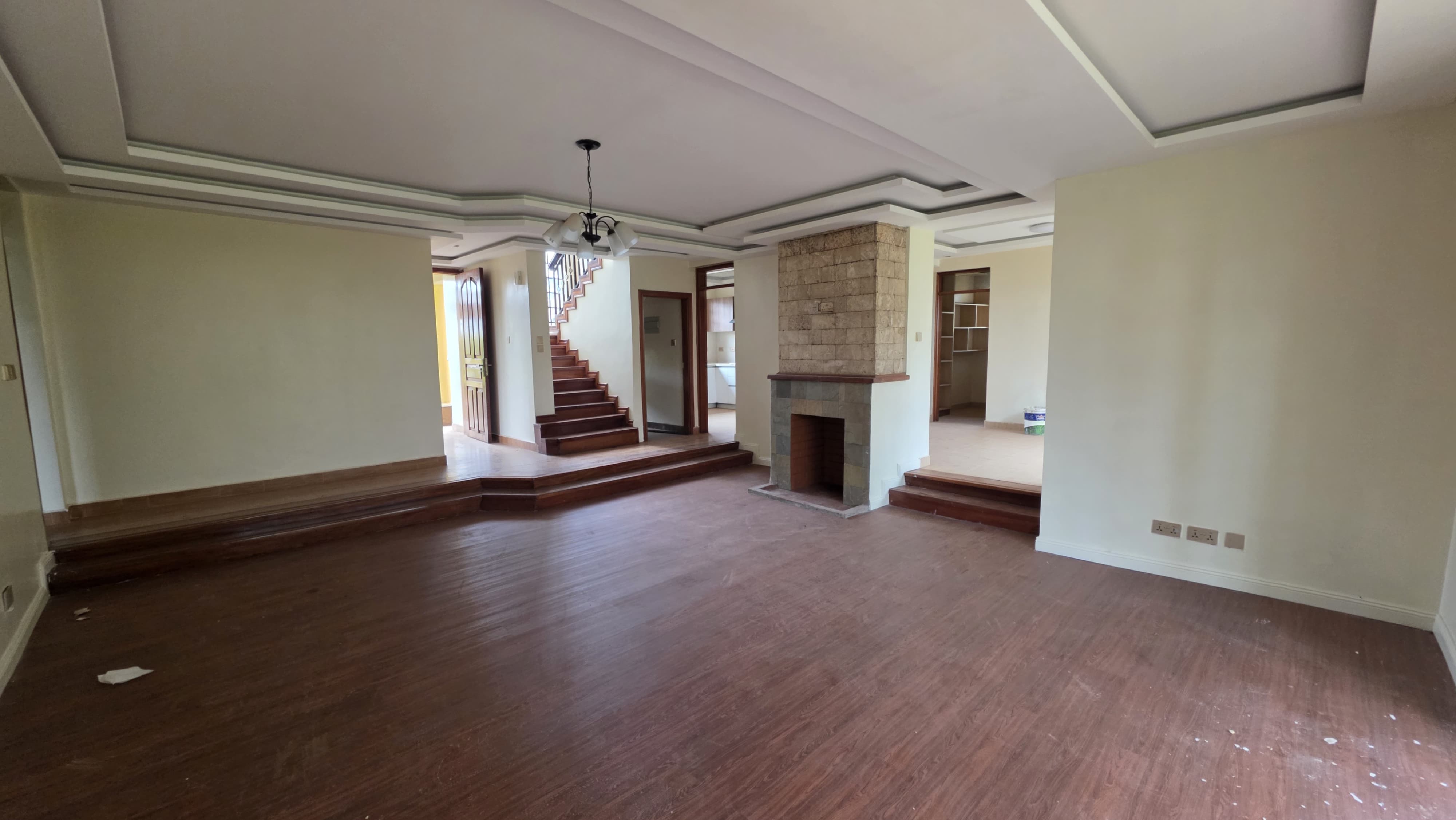 4 Bedroom with DSQ Bungalow for Sale in Redhill