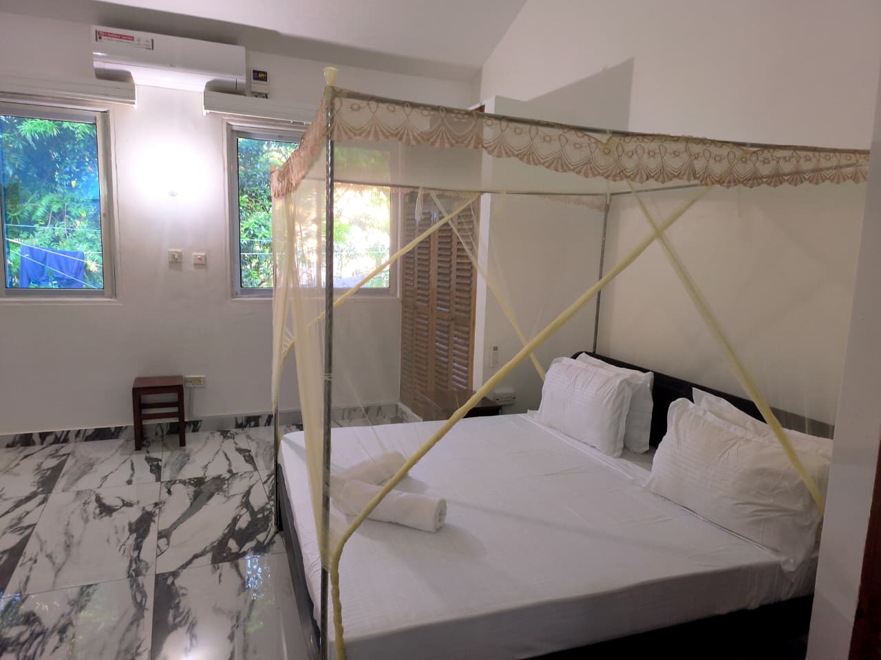 Fully Furnished 4 Bedroom Seafront Bungalow for Sale in Shanzu, Mombasa