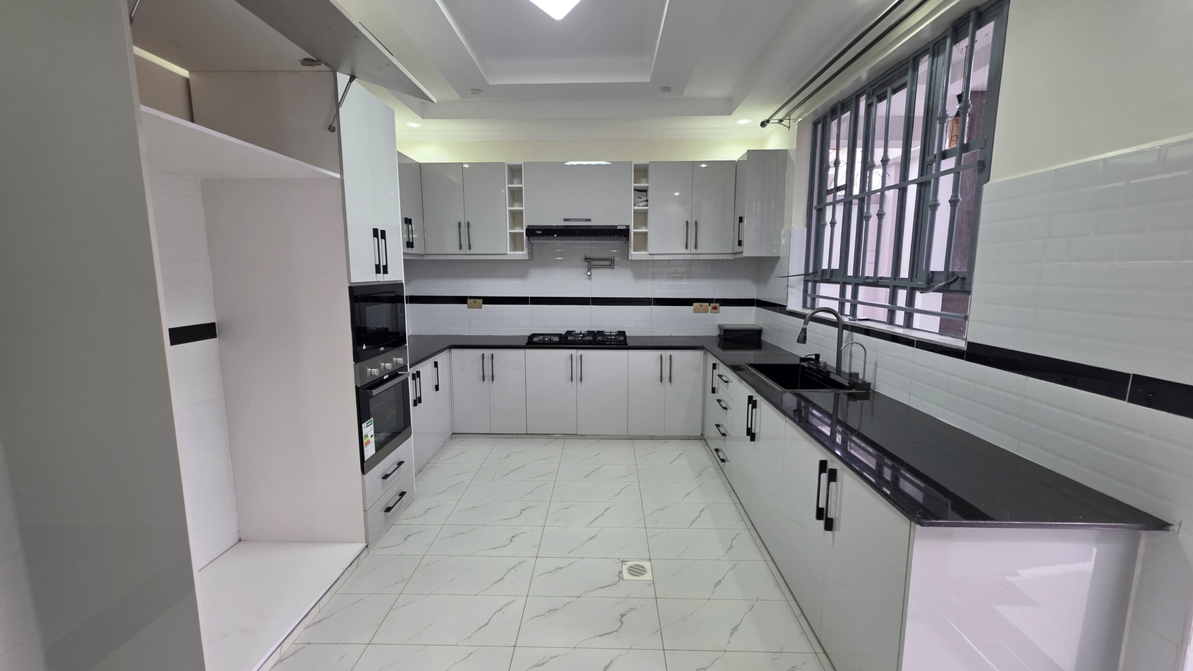 Elegant 5 Bedroom House for Sale in Ruiru, Mugutha