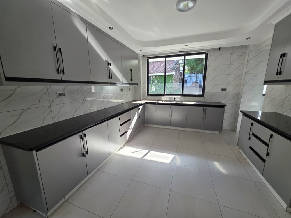4 Bedroom House for Rent in Karen Nairobi | River Views | KSh 350K — photo 2
